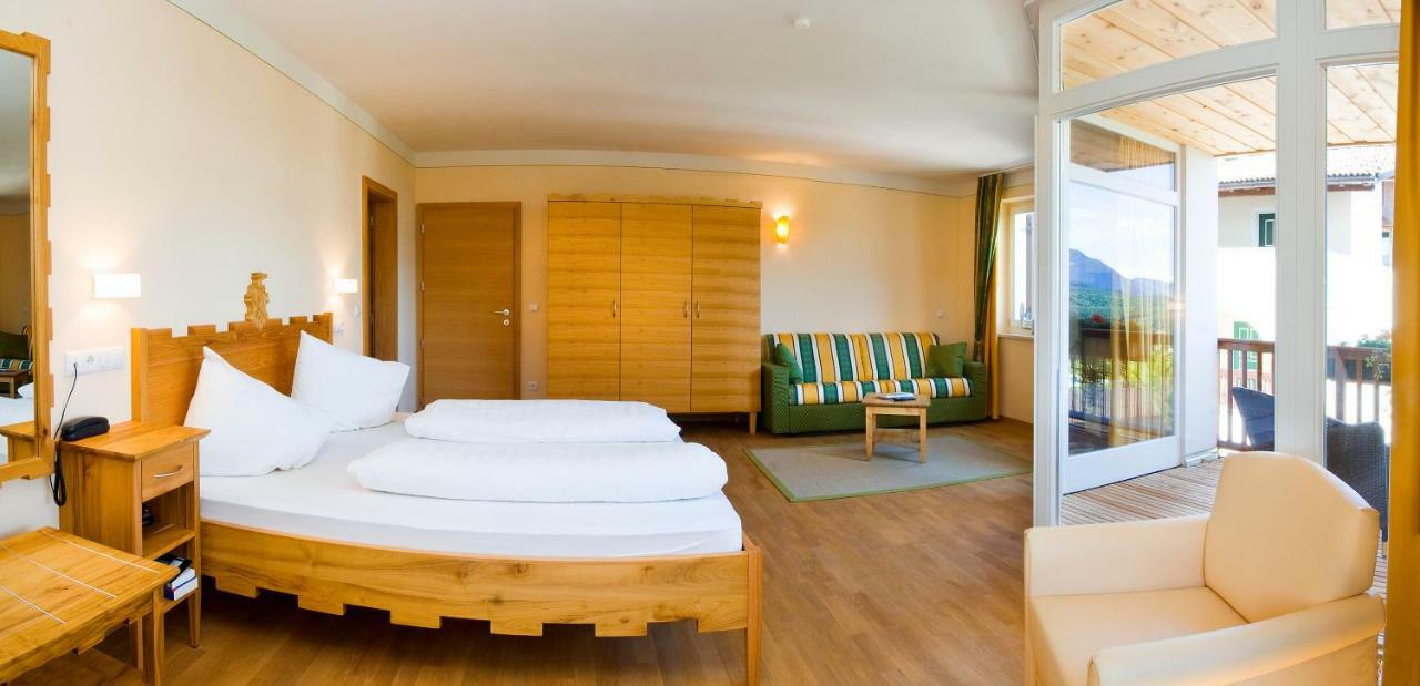 Hotel Weingut Klosterhof Caldaro Ngoại thất bức ảnh