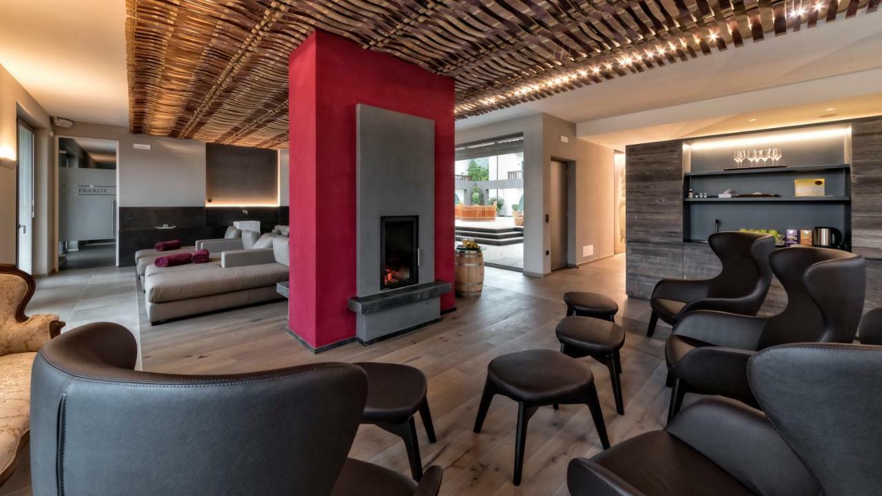 Hotel Weingut Klosterhof Caldaro Ngoại thất bức ảnh