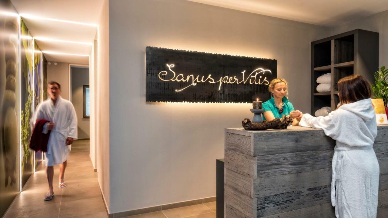 Hotel Weingut Klosterhof Caldaro Ngoại thất bức ảnh